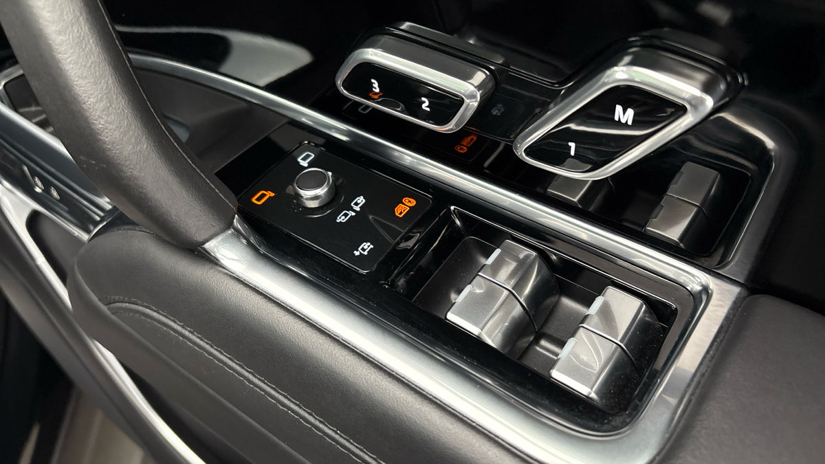 Land Rover Range Rover Image 26