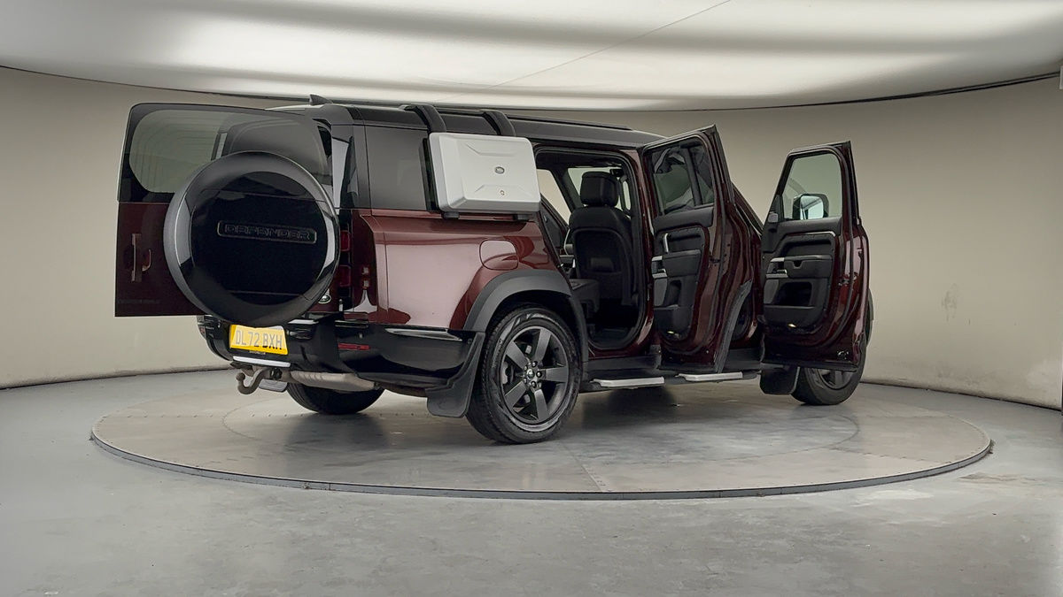 More views of Land Rover Defender 130