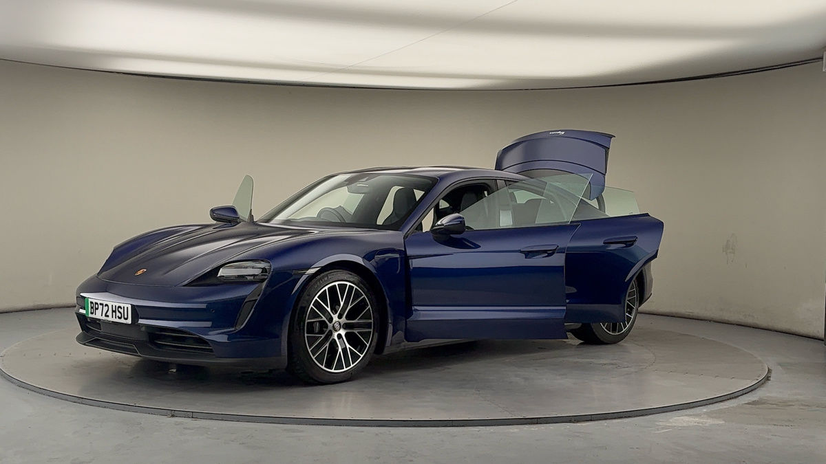 Porsche Taycan Image 23