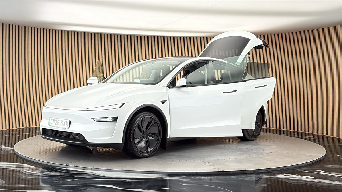 Tesla Model Y Image 22