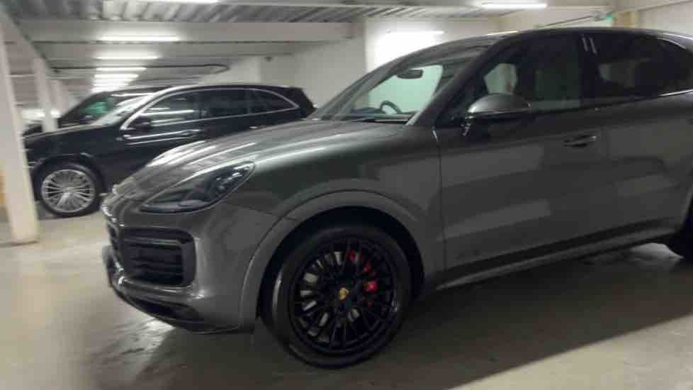 More views of Porsche Cayenne