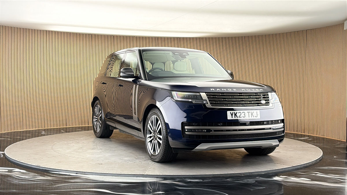 More views of Land Rover Range Rover