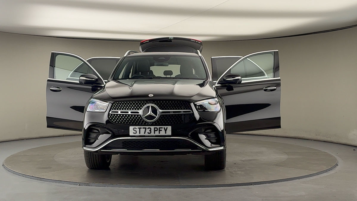More views of Mercedes-Benz GLE