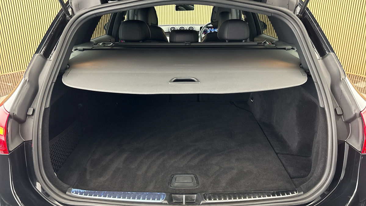 Mercedes-Benz C Class Image 11