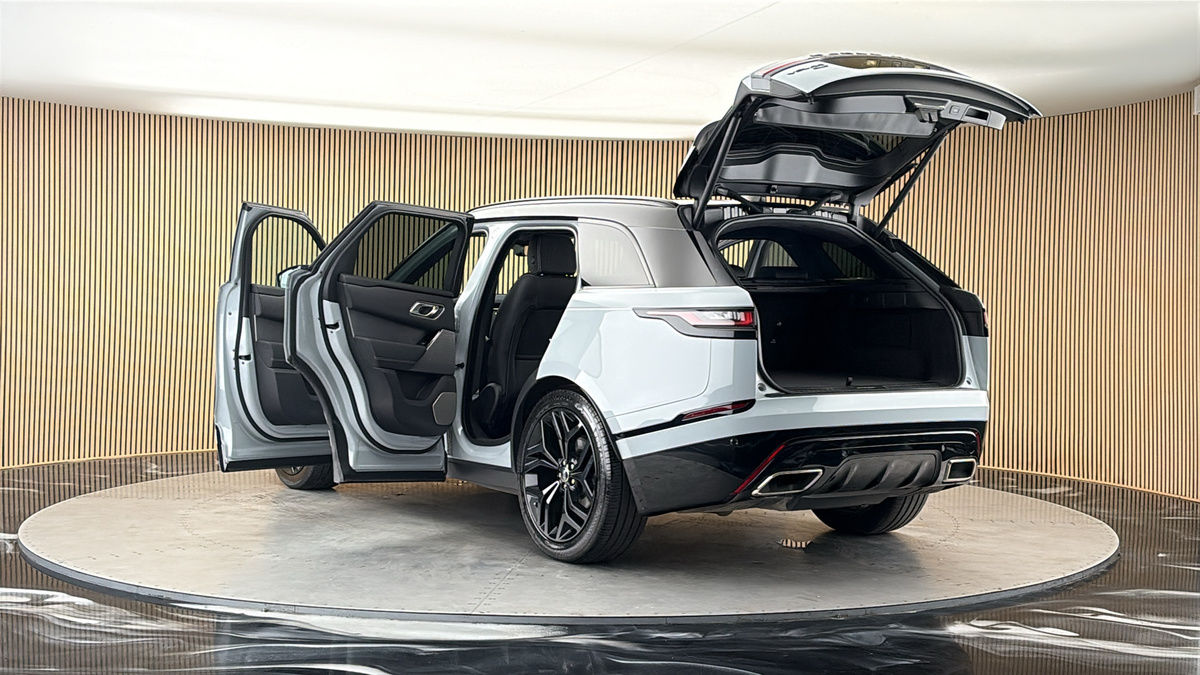 Land Rover Range Rover Velar Image 23