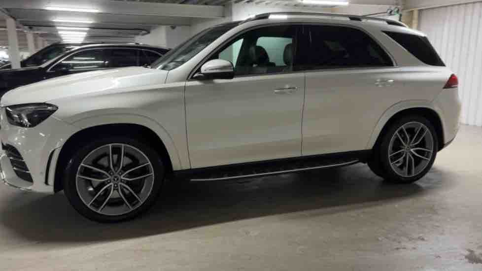 More views of Mercedes-Benz GLE