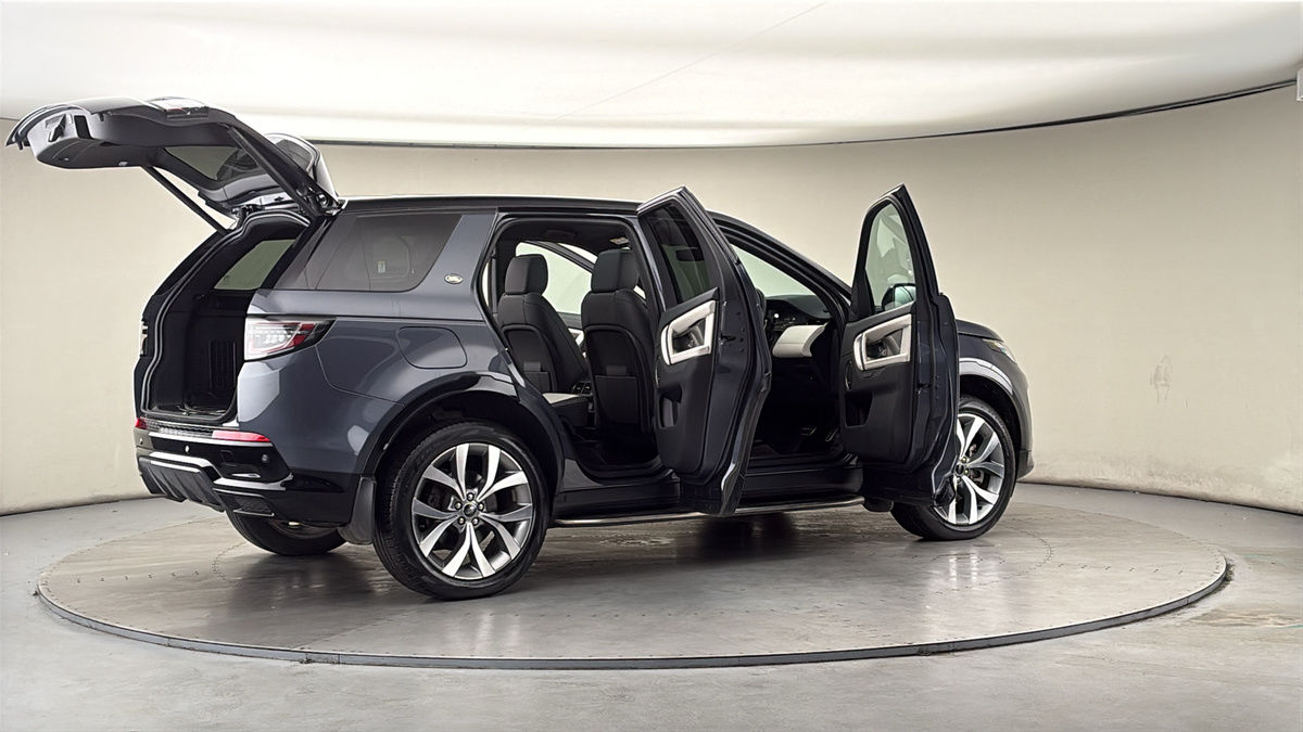 More views of Land Rover Discovery Sport