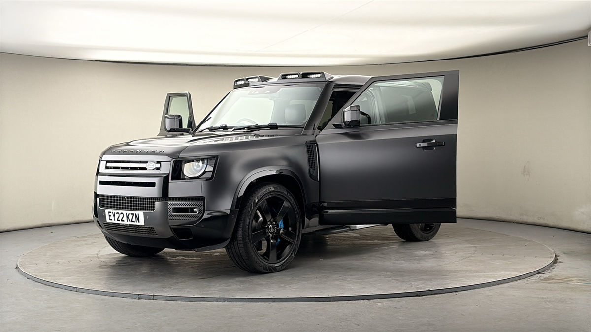 More views of Land Rover Defender 90