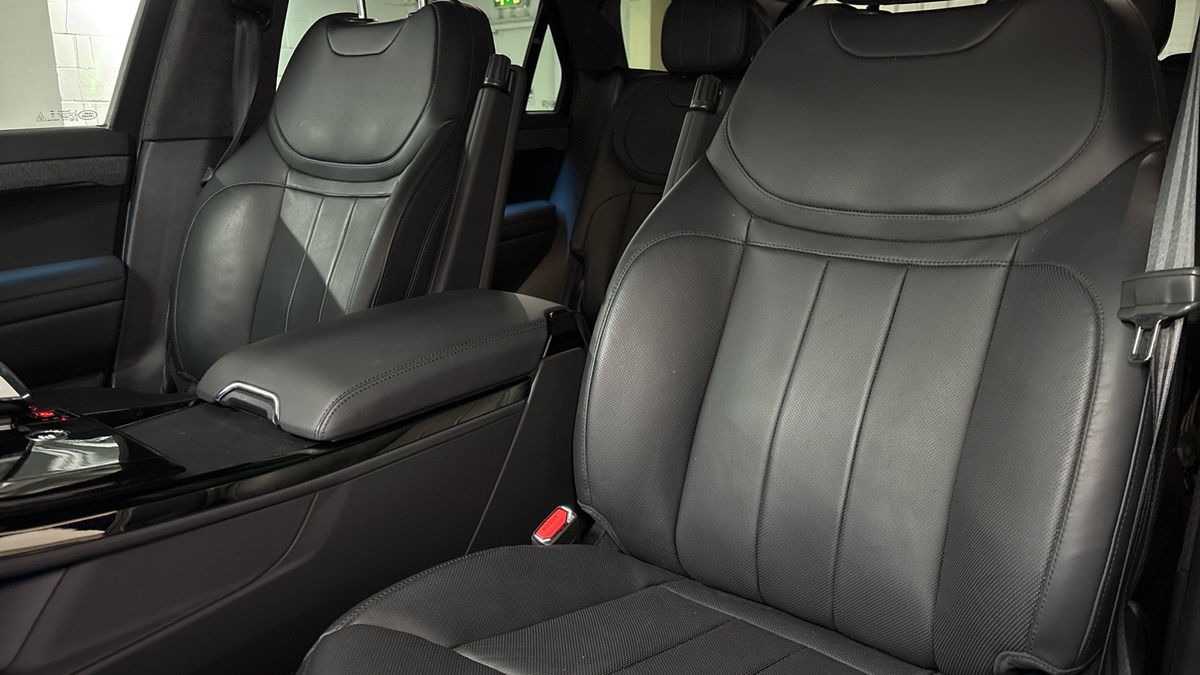 Land Rover Range Rover Sport Image 7