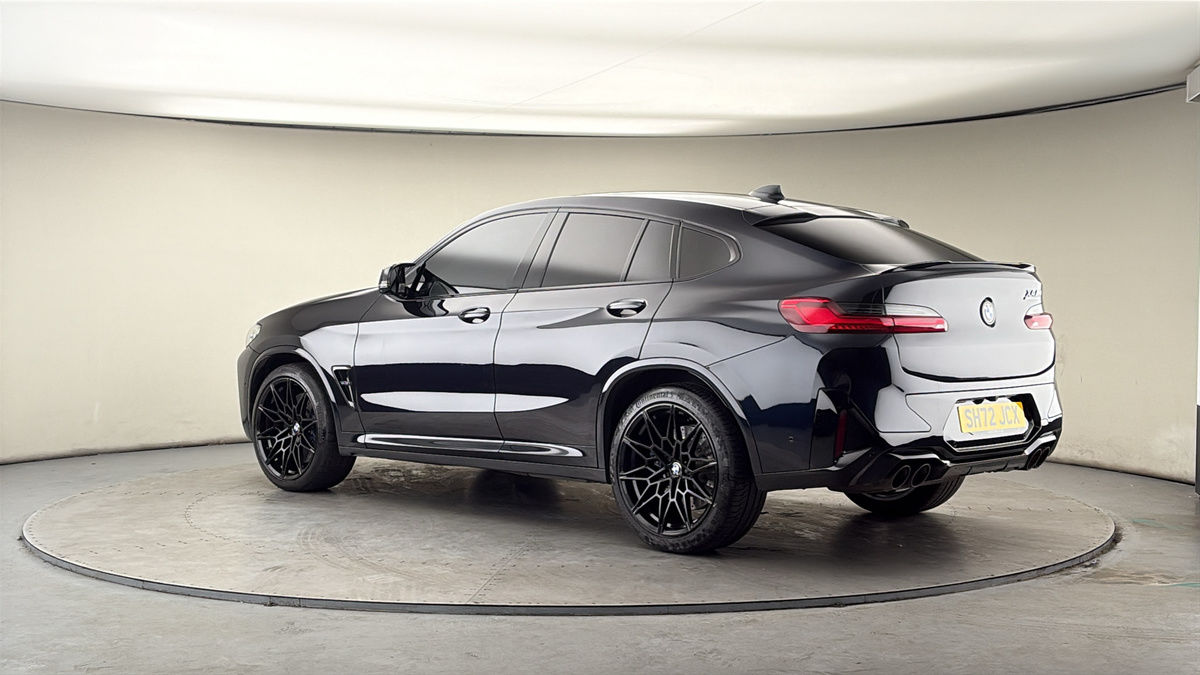 More views of BMW X4 M