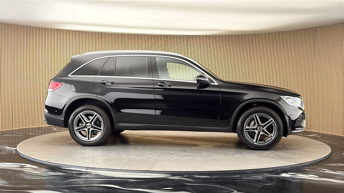 More views of Mercedes-Benz GLC