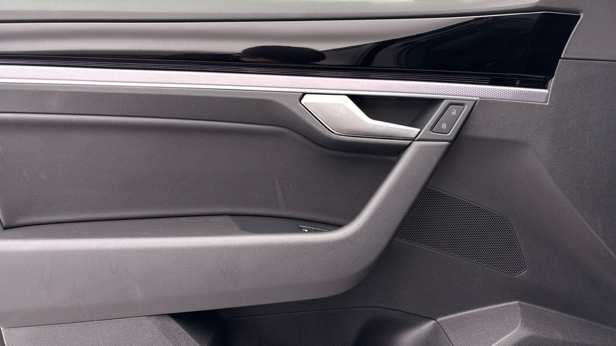 Volkswagen Touareg Image 19