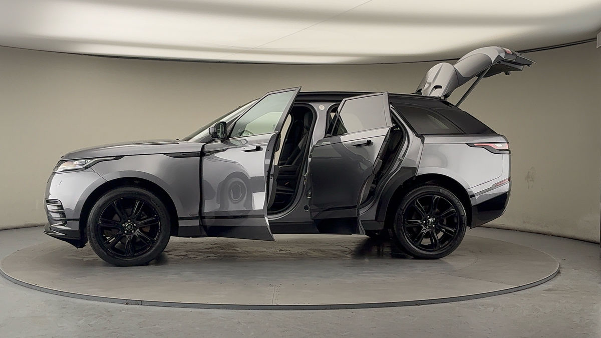 More views of Land Rover Range Rover Velar