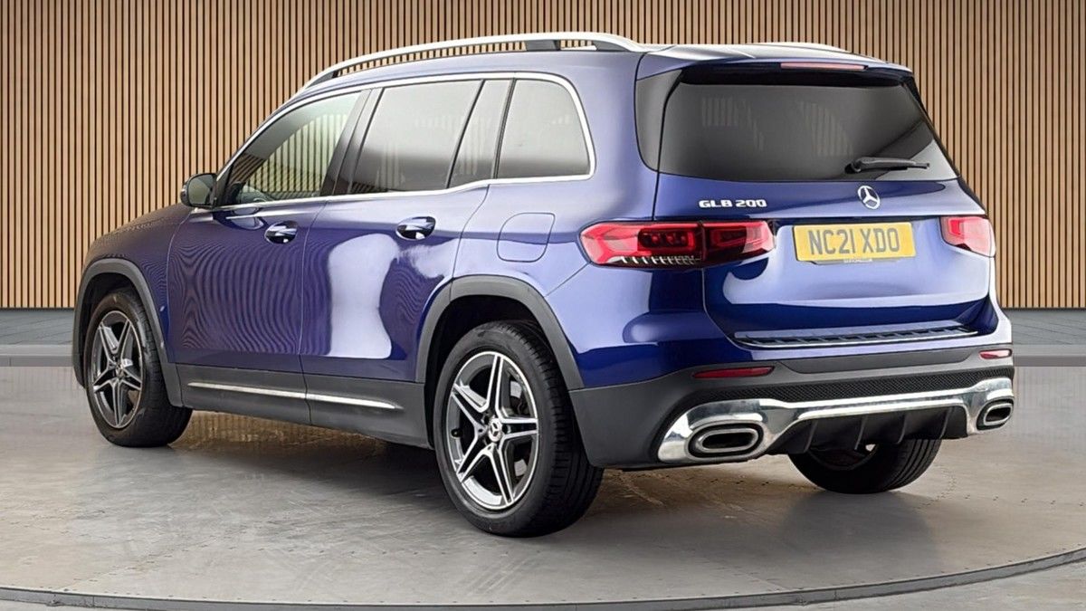 Mercedes-Benz GLB Image 2