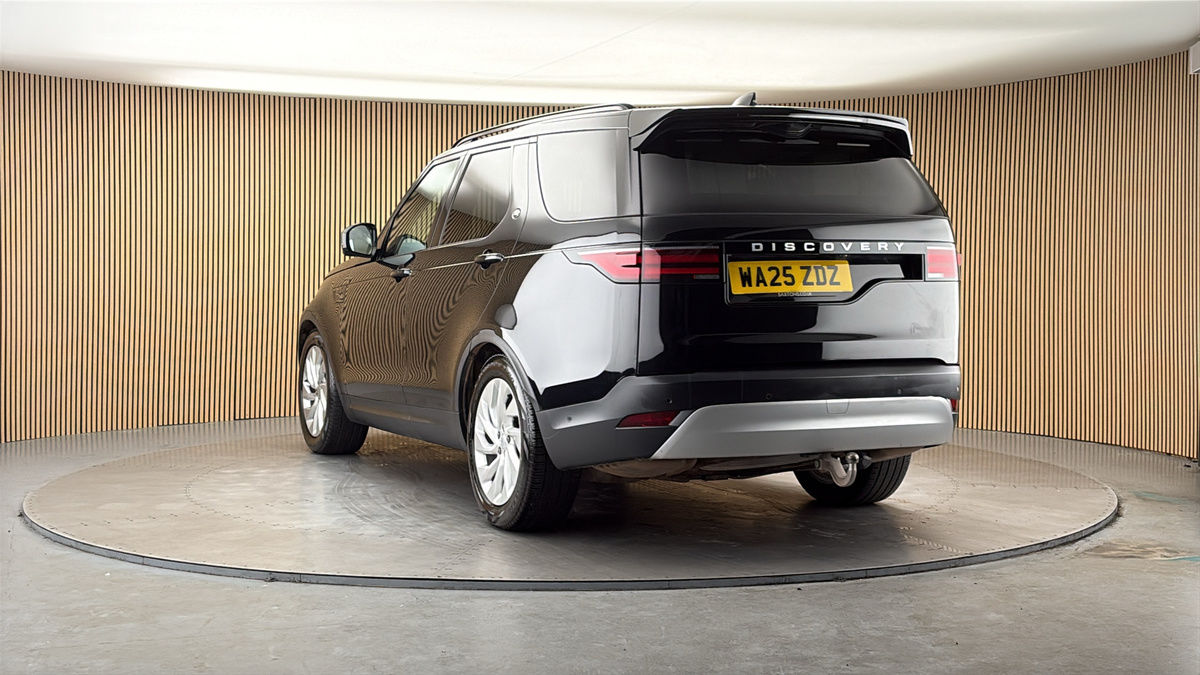 More views of Land Rover Discovery