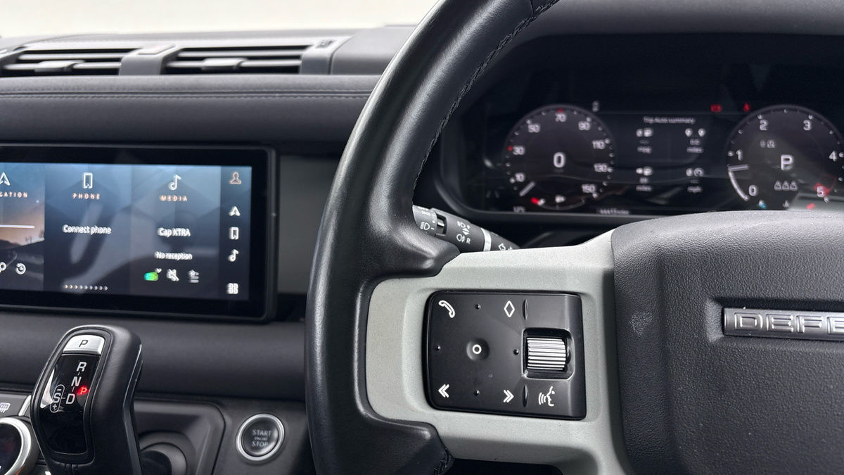 Land Rover Defender 110 Urban Image 13