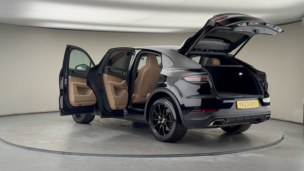 More views of Porsche Cayenne