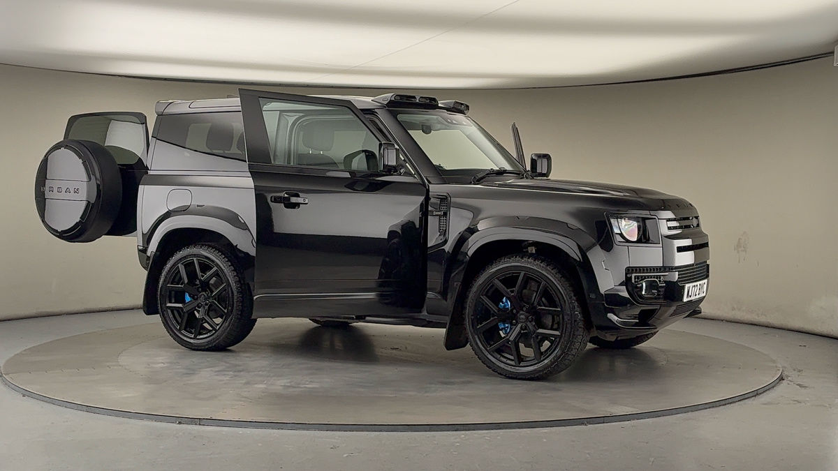 More views of Land Rover Defender 90