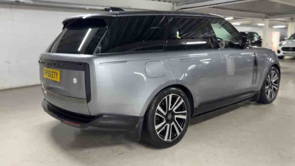 More views of Land Rover Range Rover