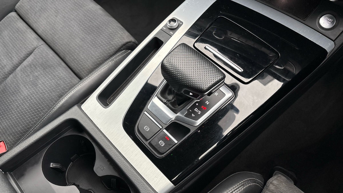 Audi Q5 Image 18