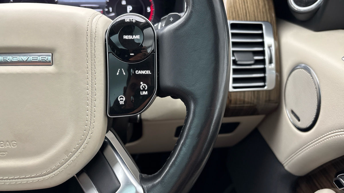 Land Rover Range Rover Image 14