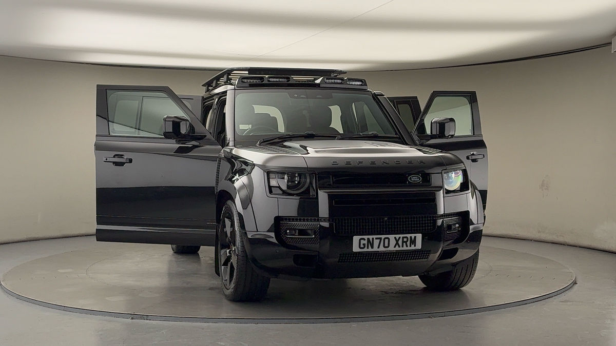 More views of Land Rover Defender 110