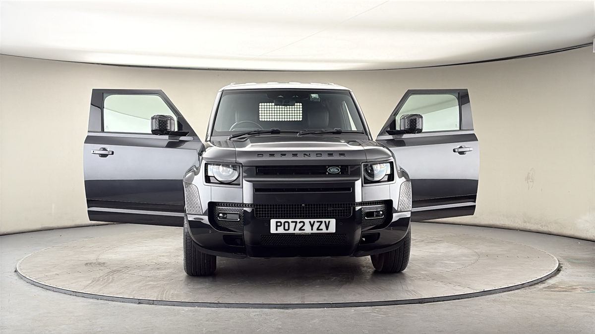 More views of Land Rover Defender 90