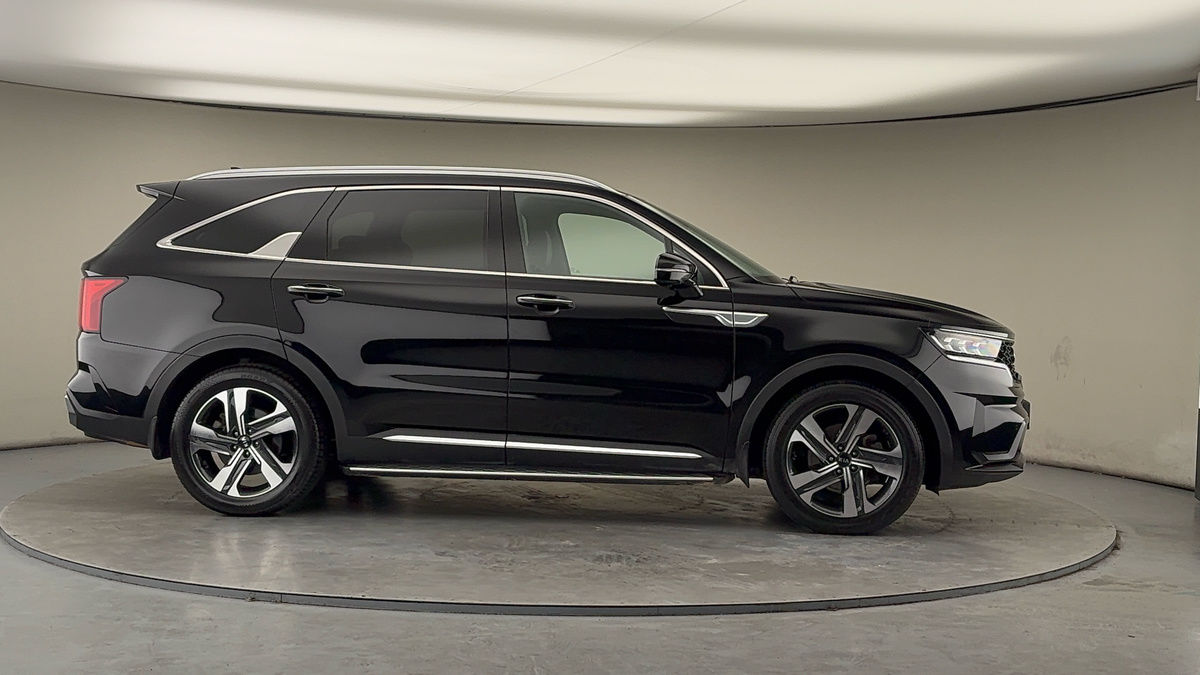 More views of Kia Sorento