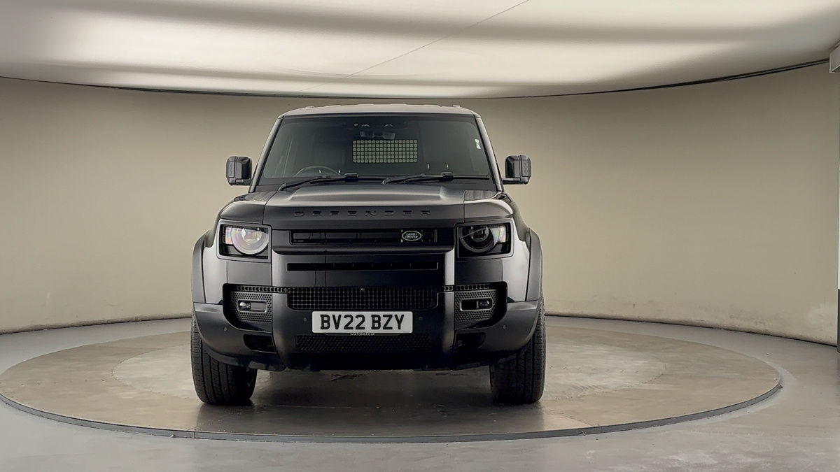 Land Rover Defender 110 Image 3