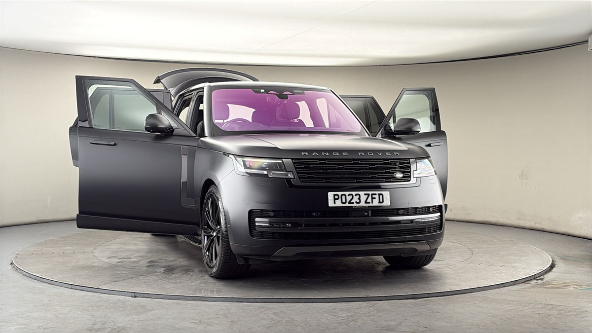 More views of Land Rover Range Rover