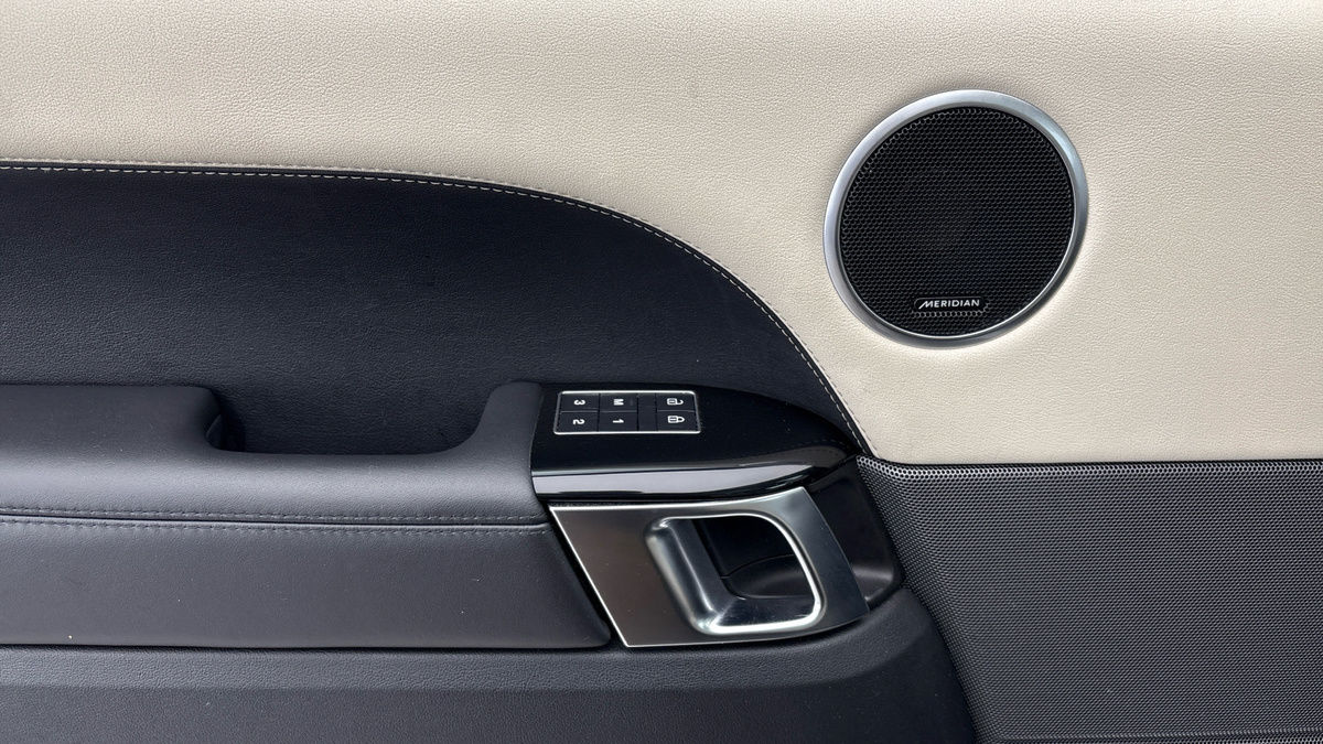 Land Rover Range Rover Sport Image 19