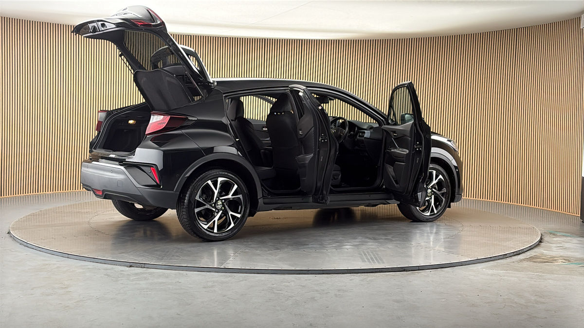 More views of Toyota C-HR