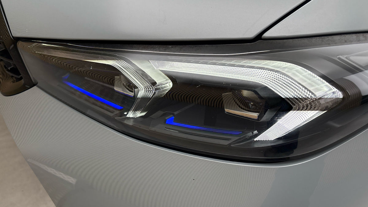 BMW 3 Series Image 29