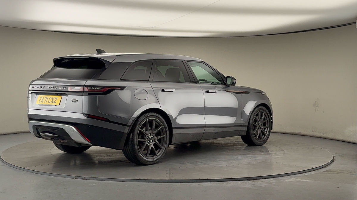 Land Rover Range Rover Velar Image 21
