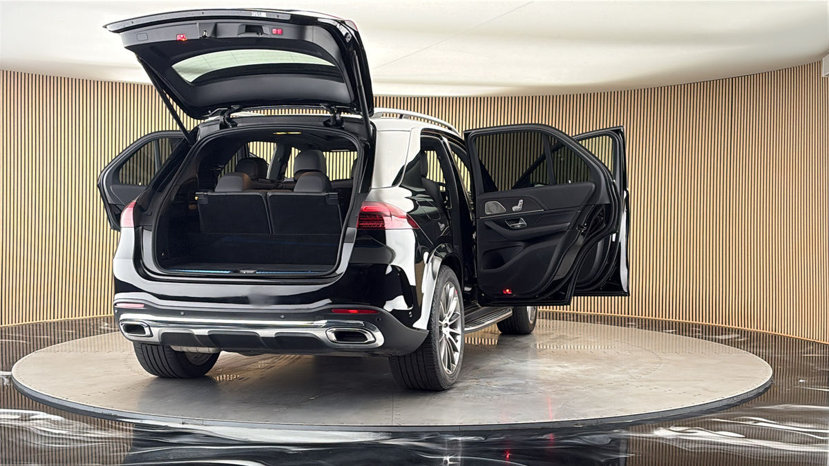 More views of Mercedes-Benz GLE