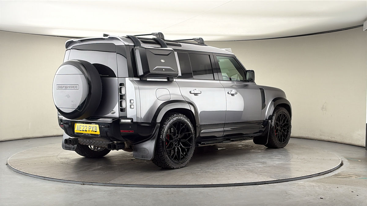 More views of Land Rover Defender 110