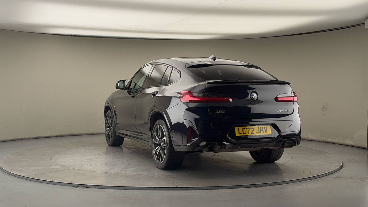 More views of BMW X4