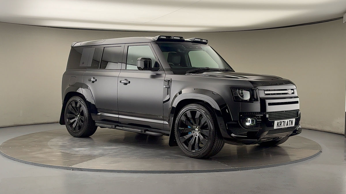 More views of Land Rover Defender 110