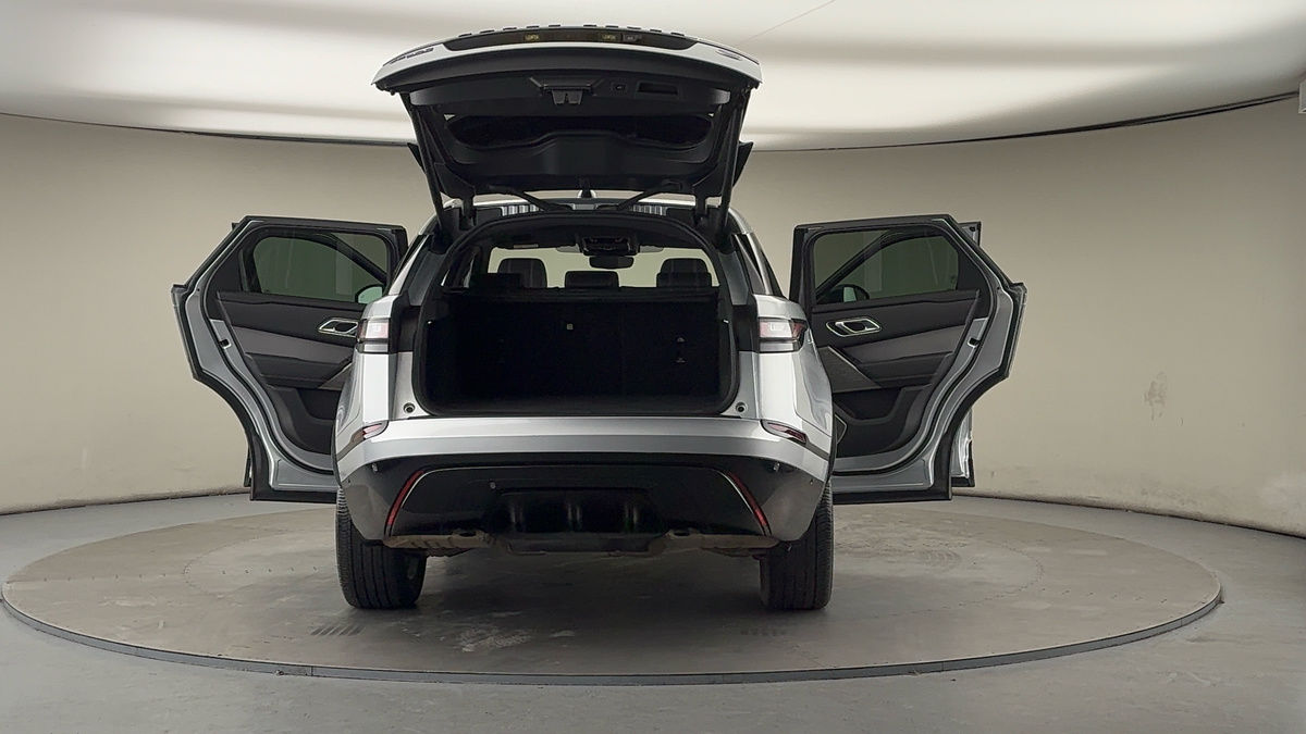 More views of Land Rover Range Rover Velar