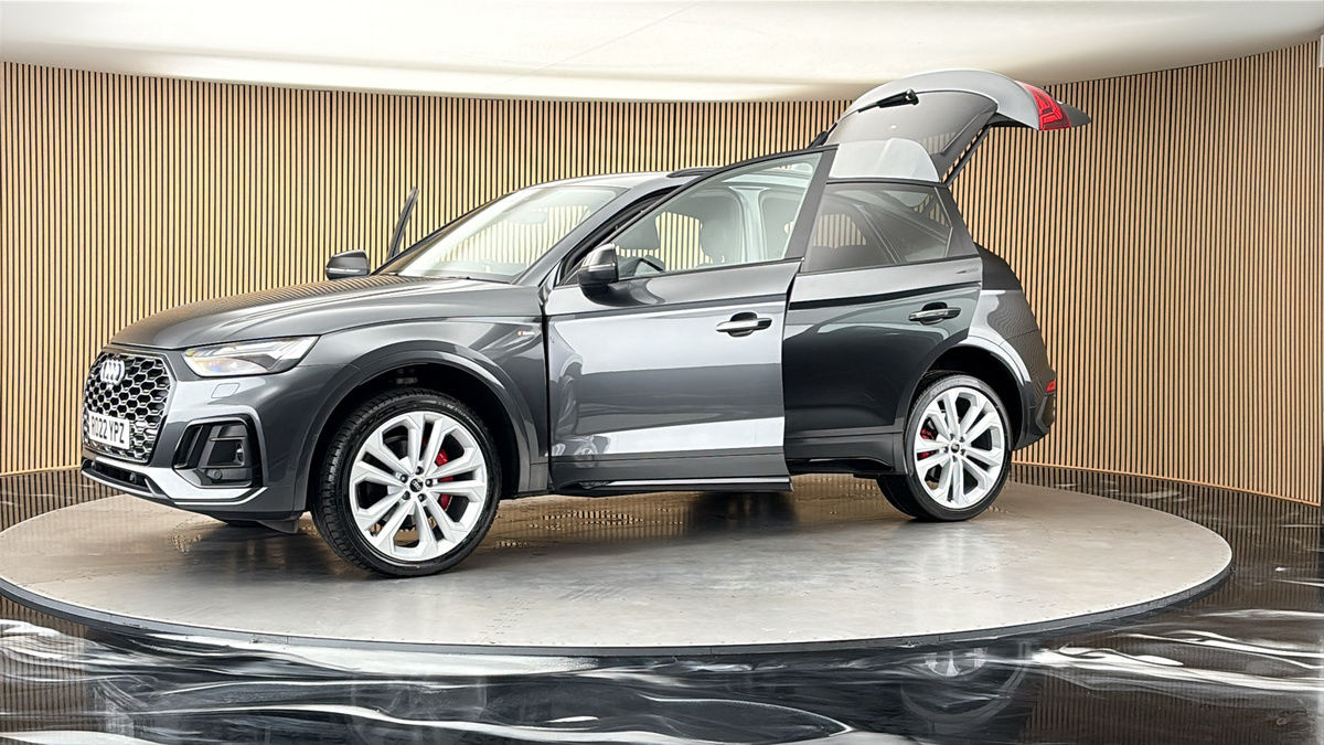 More views of Audi Q5