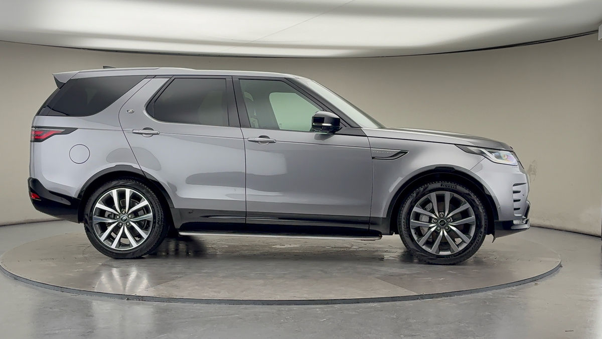 More views of Land Rover Discovery