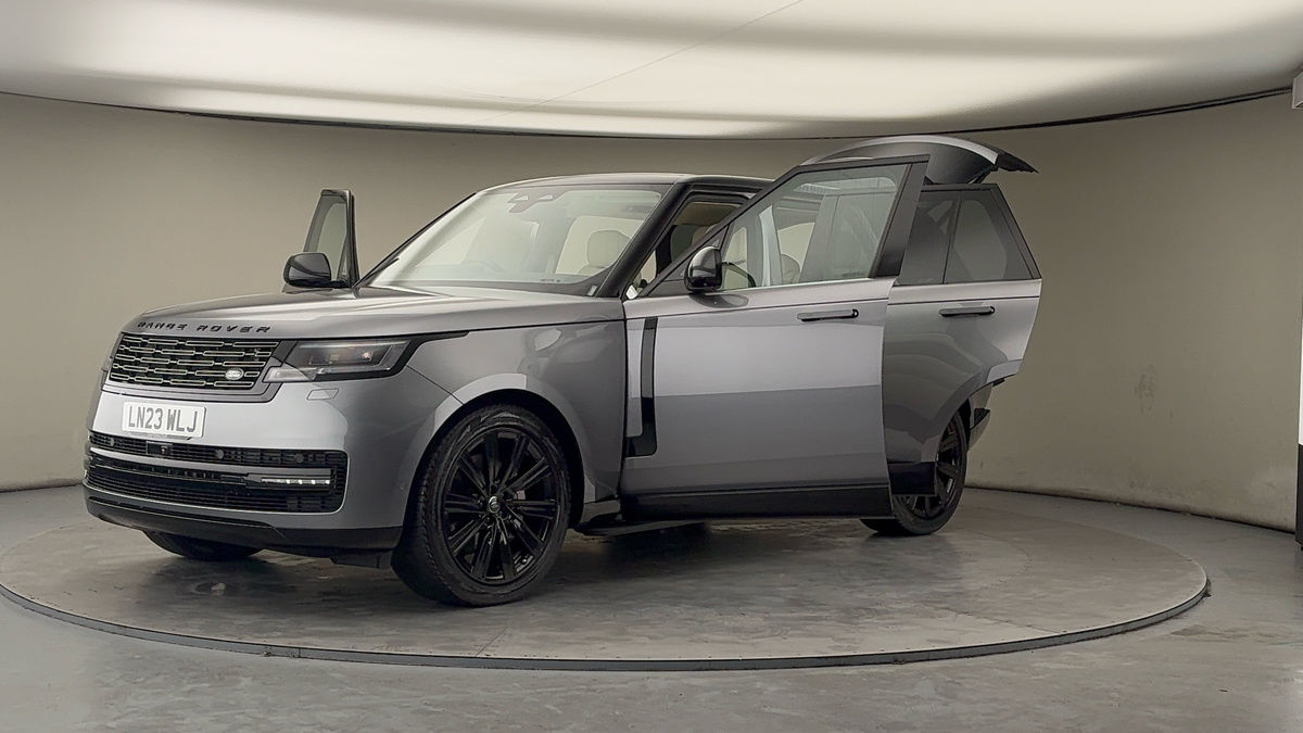 More views of Land Rover Range Rover