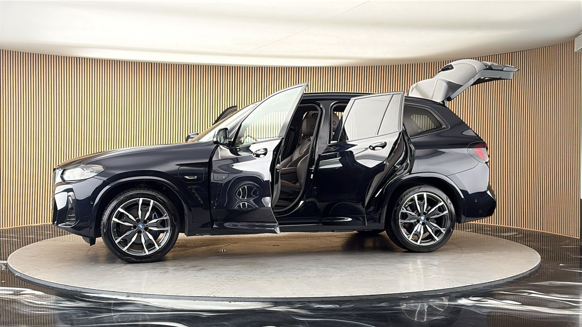 More views of BMW X3