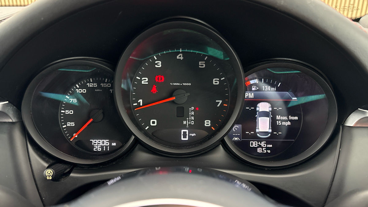 Porsche Macan Image 32