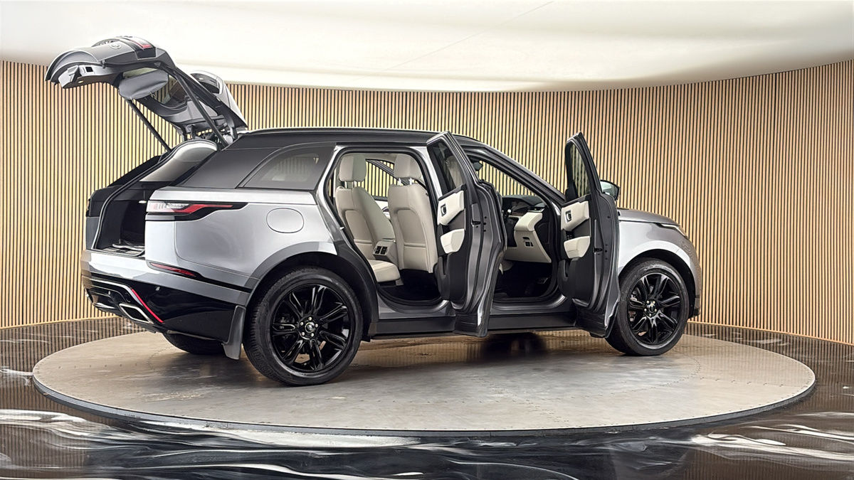 More views of Land Rover Range Rover Velar