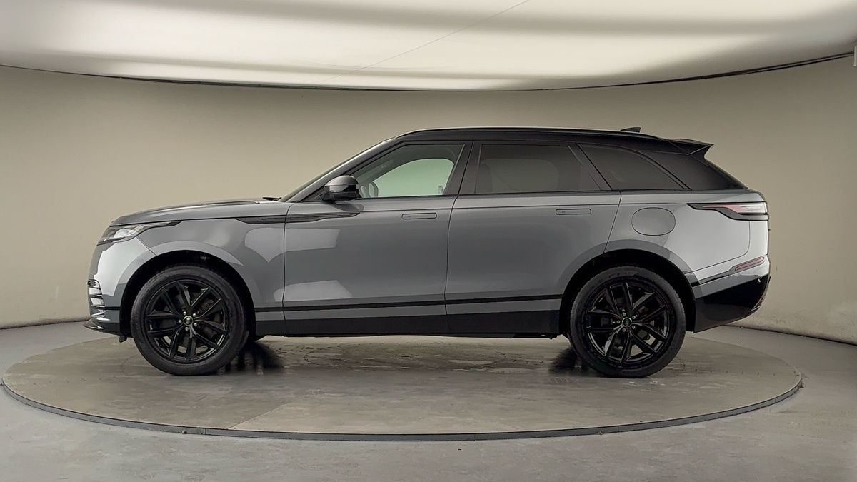 Land Rover Range Rover Velar Image 15
