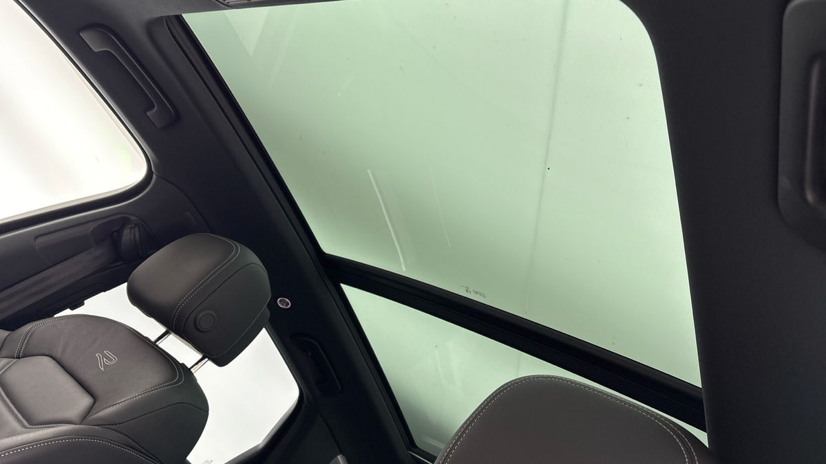 Volkswagen Touareg Image 6