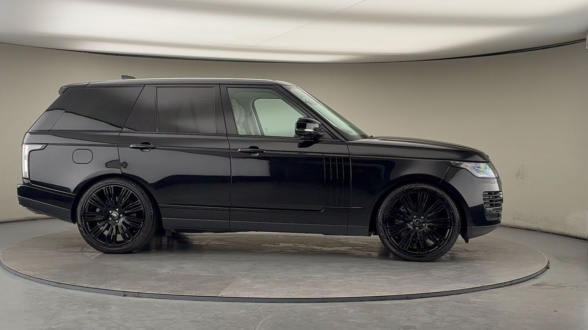 More views of Land Rover Range Rover