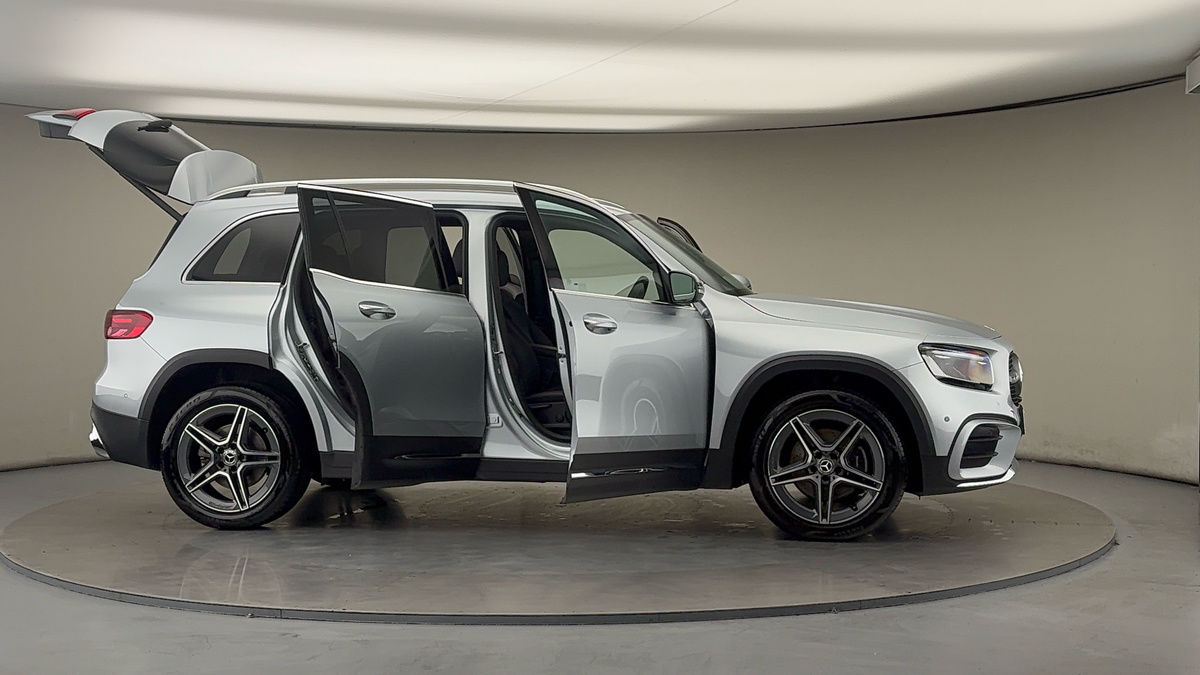 More views of Mercedes-Benz GLB