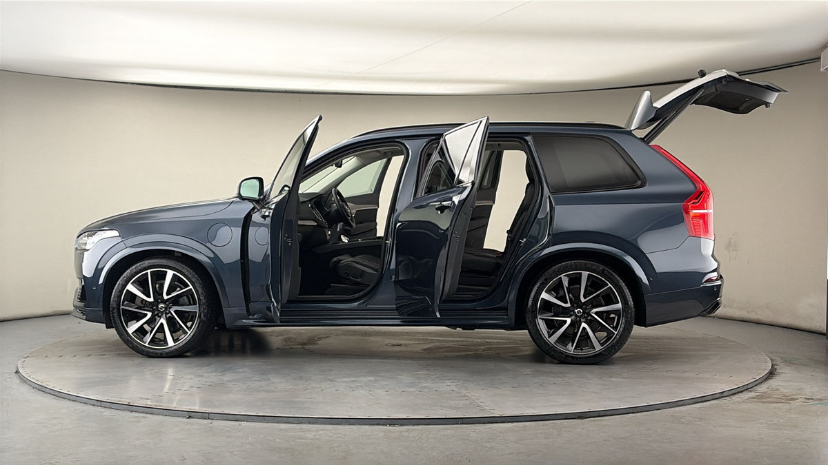 More views of Volvo XC90